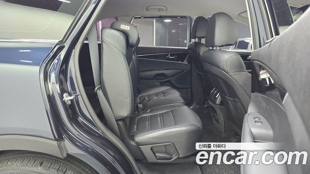 Kia Sorento 2019 — photo 17