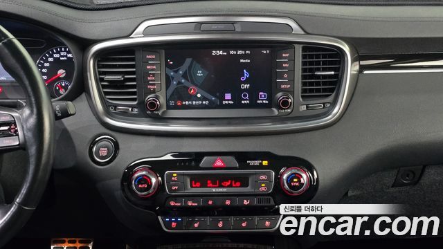 Kia Sorento 2019 — photo 18