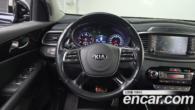 Kia Sorento 2019 — photo 19
