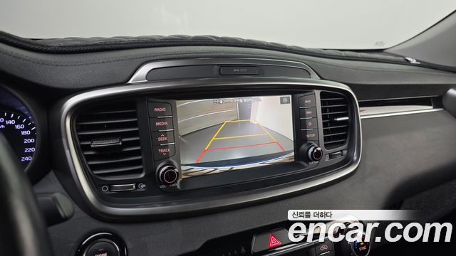 Kia Sorento 2019 — photo 20
