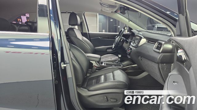 Kia Sorento 2019 — photo 16