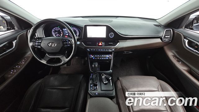 Hyundai Grandeur 2017 — photo 10