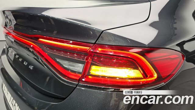 Hyundai Grandeur 2017 — photo 9