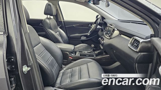 Kia Sorento 2016 — photo 11