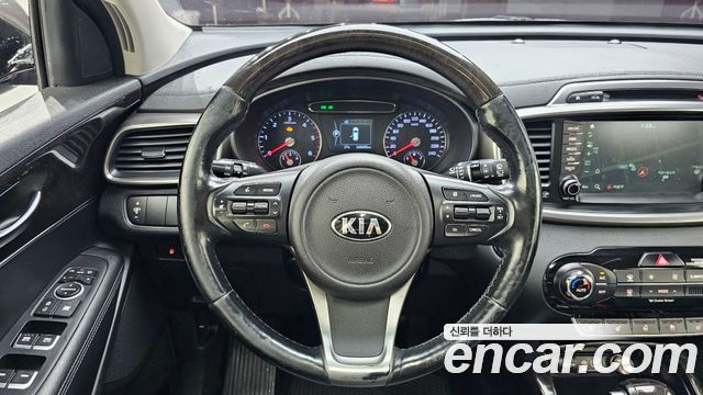 Kia Sorento 2016 — photo 13