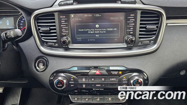Kia Sorento 2016 — photo 14