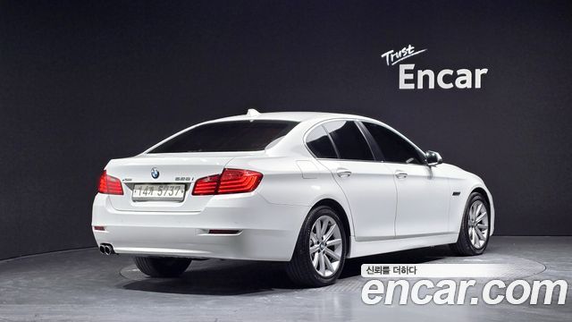 BMW 5-Series 2014 — photo 2