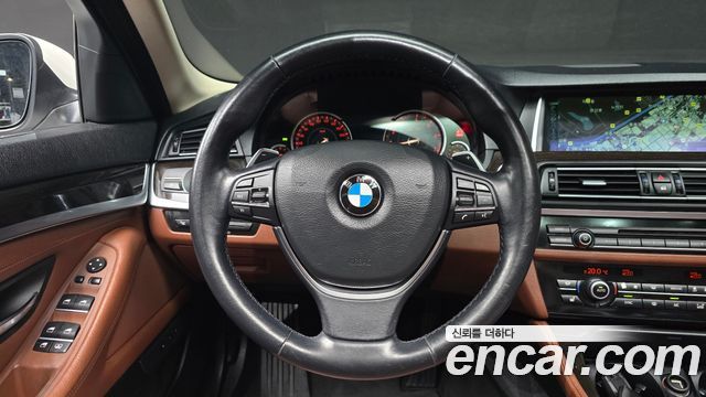 BMW 5-Series 2014 — photo 13