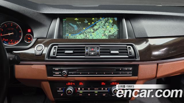 BMW 5-Series 2014 — photo 15