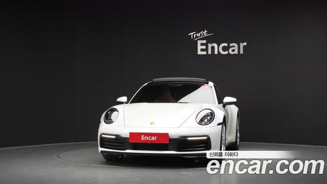 Porsche 911 2020 — photo 3