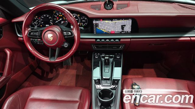 Porsche 911 2020 — photo 10