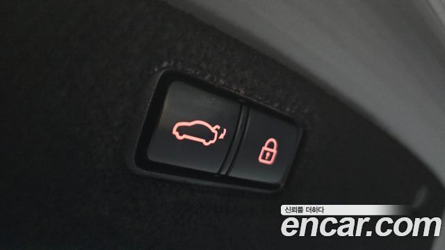 Genesis G80 2017 — photo 26