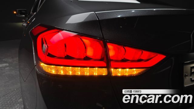 Genesis G80 2017 — photo 9