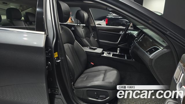 Genesis G80 2017 — photo 16