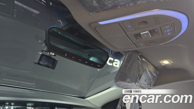 Genesis G80 2017 — photo 28