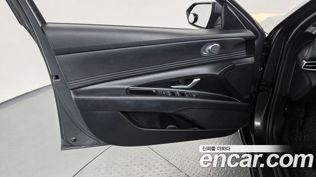 Hyundai AVANTE 2021 — photo 14