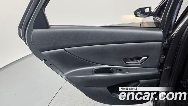 Hyundai AVANTE 2021 — photo 15