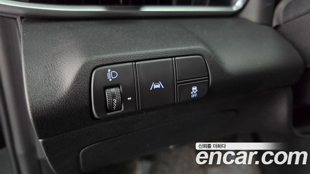 Hyundai AVANTE 2021 — photo 29