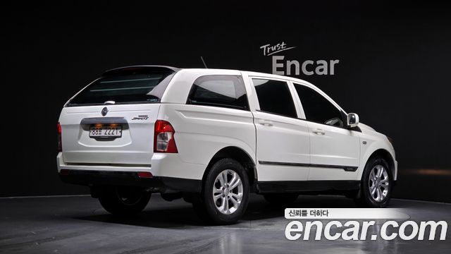 KG Mobility KORANDO 2015 — photo 2
