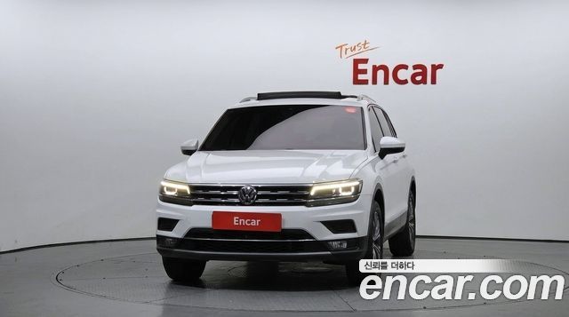 Volkswagen Tiguan 2018 — photo 3