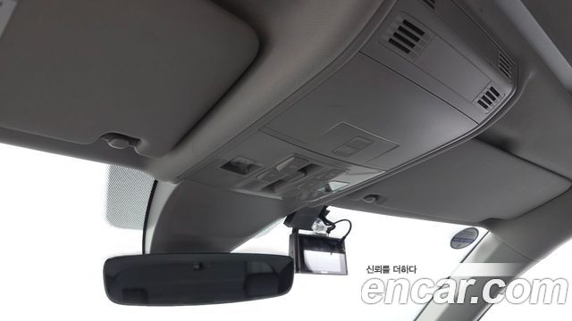 Volkswagen Tiguan 2018 — photo 25