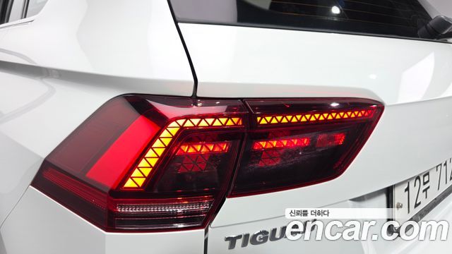 Volkswagen Tiguan 2018 — photo 9