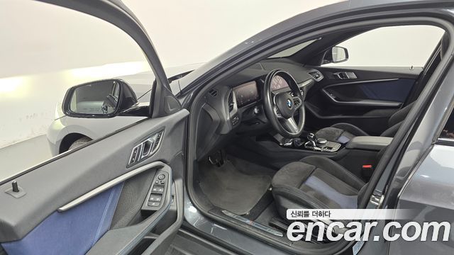 BMW 1-Series 2020 — photo 13