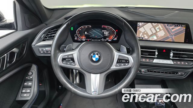 BMW 1-Series 2020 — photo 19