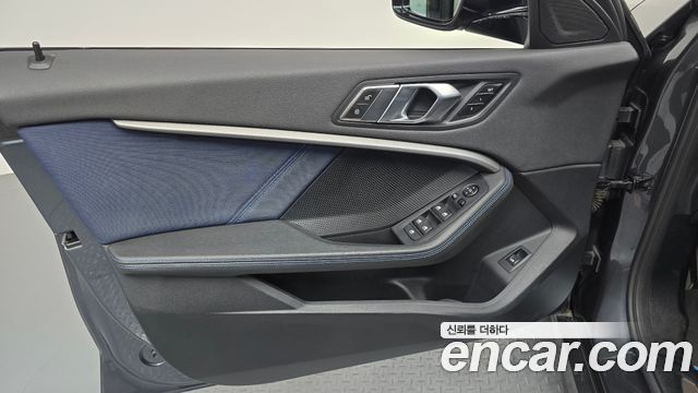 BMW 1-Series 2020 — photo 14