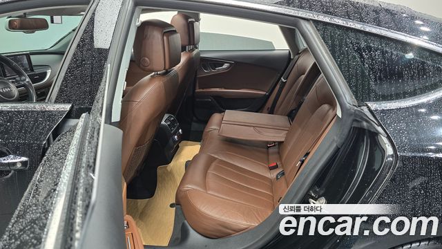 Audi A7 2016 — photo 12