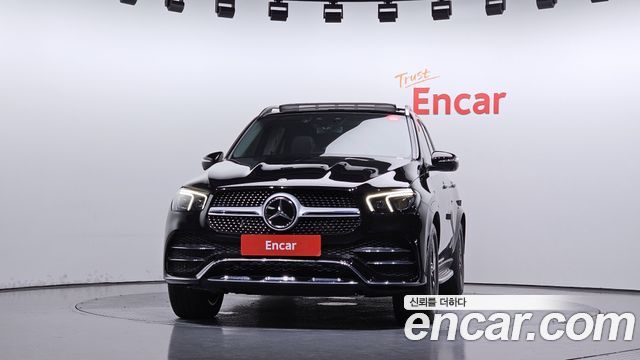 Mercedes-Benz GLE-Class 2020 — photo 3