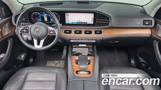 Mercedes-Benz GLE-Class 2020 — photo 7