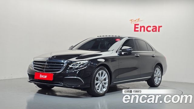 Mercedes-Benz E-Class 2020 — photo 1