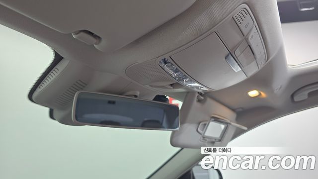 Mercedes-Benz E-Class 2020 — photo 25