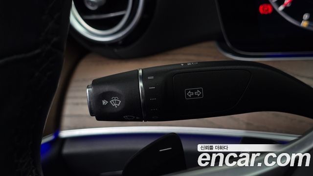 Mercedes-Benz E-Class 2020 — photo 27