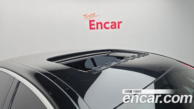 Mercedes-Benz E-Class 2020 — photo 29
