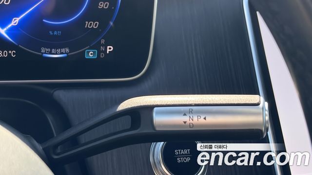 Mercedes-Benz EQS 2025 — photo 9