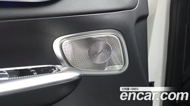 Mercedes-Benz GLC-Class 2024 — photo 23