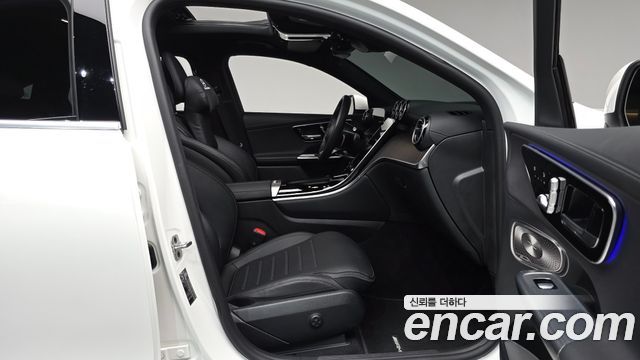 Mercedes-Benz GLC-Class 2024 — photo 16