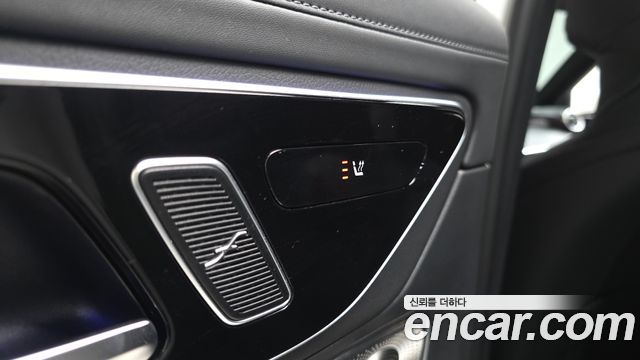 Mercedes-Benz GLC-Class 2024 — photo 36
