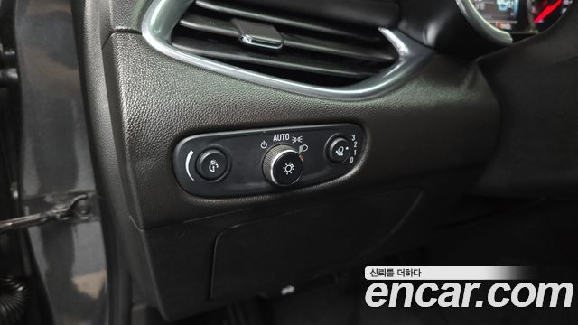 Chevrolet Korea Malibu 2017 — photo 25