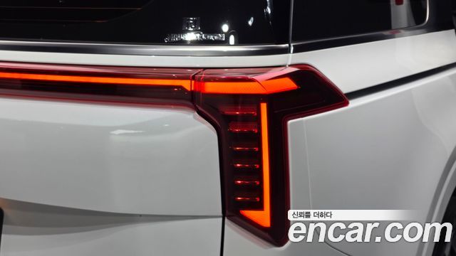 Kia Canival 2025 — photo 9