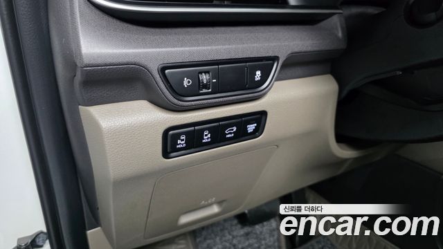 Kia Canival 2025 — photo 28
