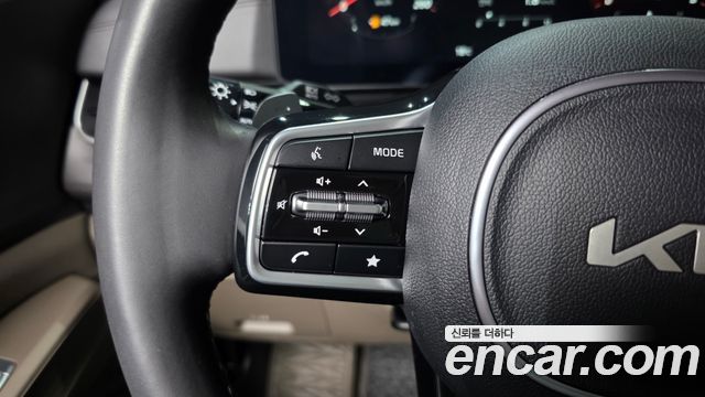 Kia Canival 2025 — photo 32