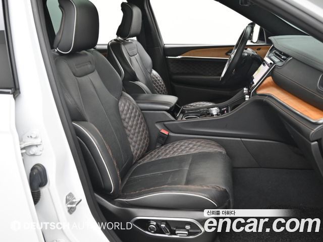 Jeep Cherokee 2023 — photo 10