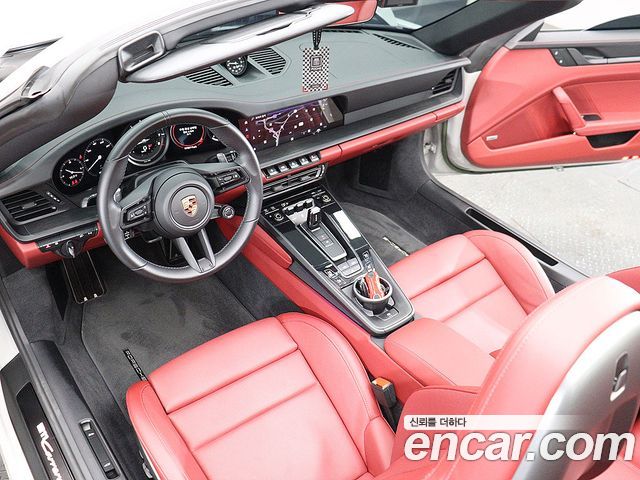 Porsche 911 2023 — photo 7