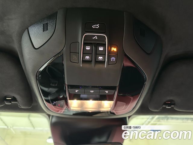 Maserati Levante 2023 — photo 14