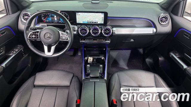 Mercedes-Benz GLB-Class 2022 — photo 7