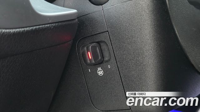 Mercedes-Benz GLB-Class 2022 — photo 13