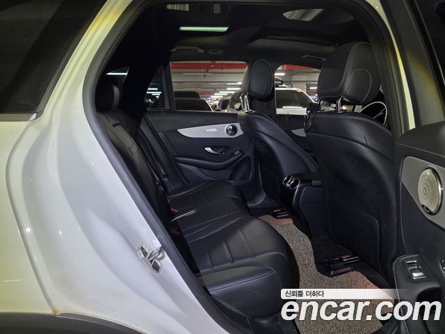 Mercedes-Benz GLC-Class 2020 — photo 9